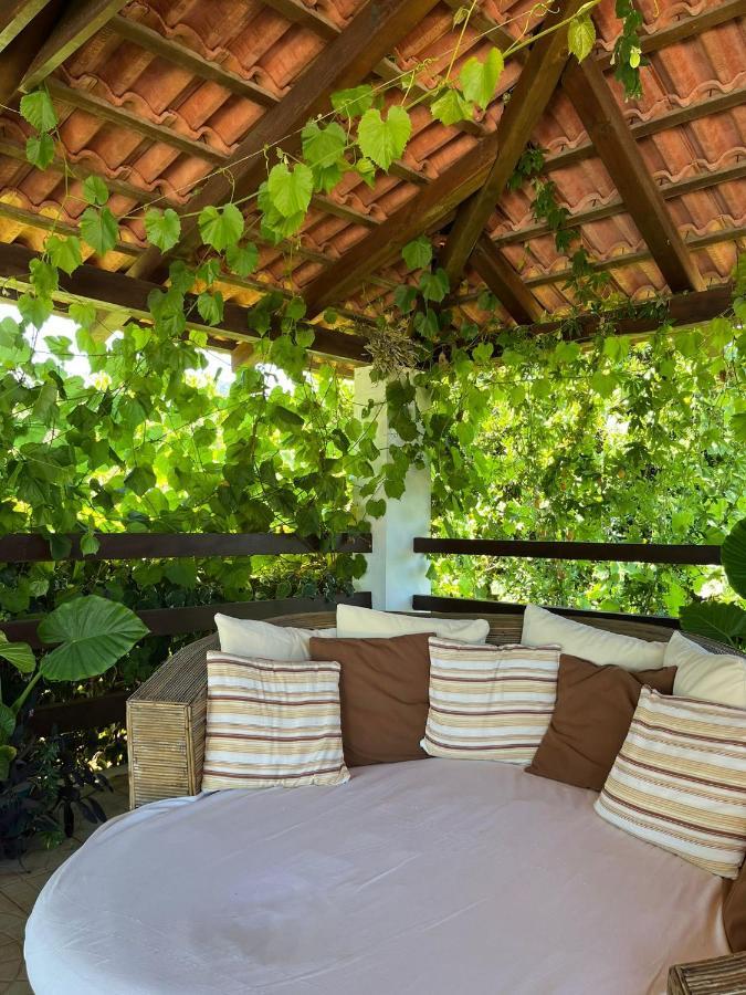 Apartment With Swimming Pool Jelsa  Exterior foto